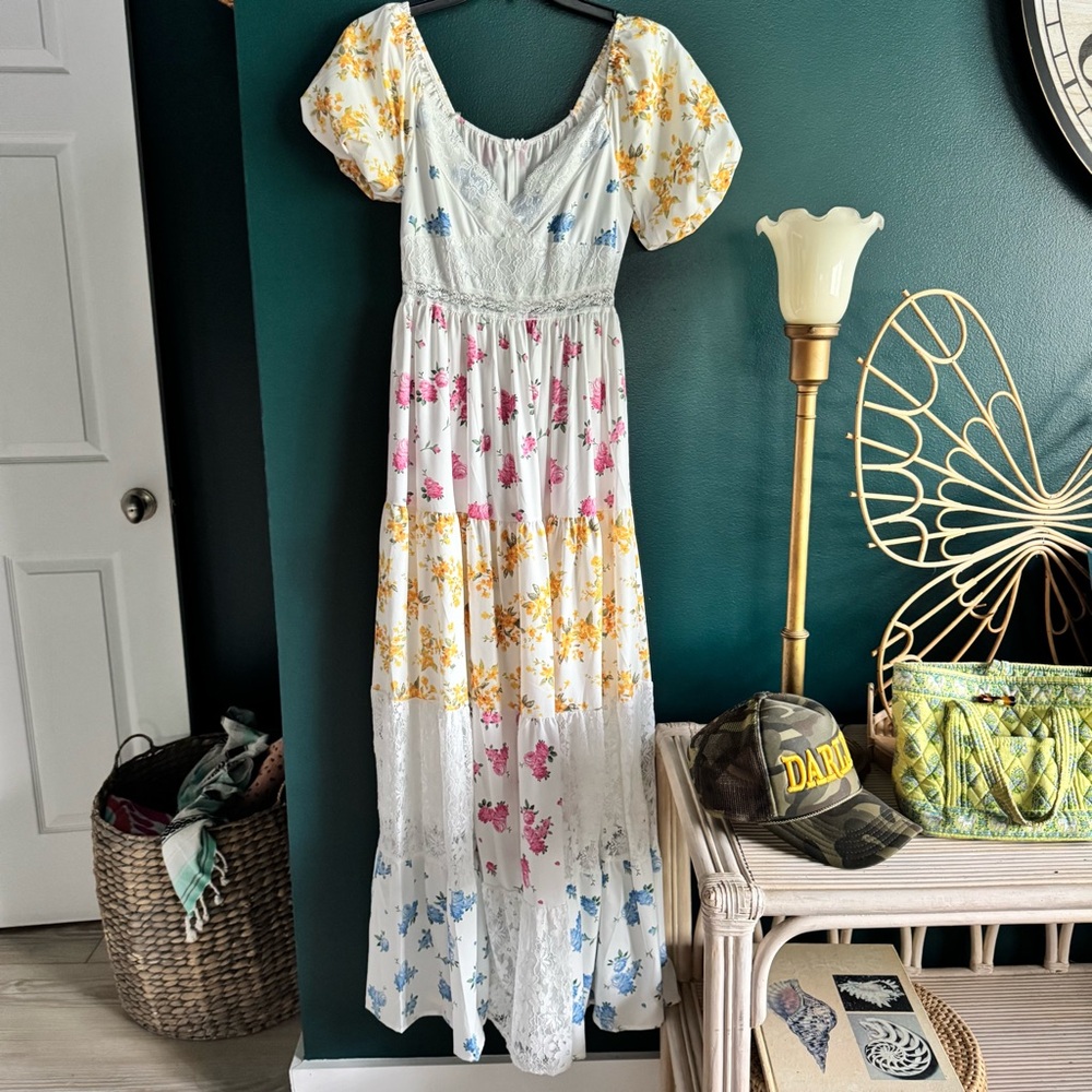 Floral Maxi Dress with Puff Sleeves